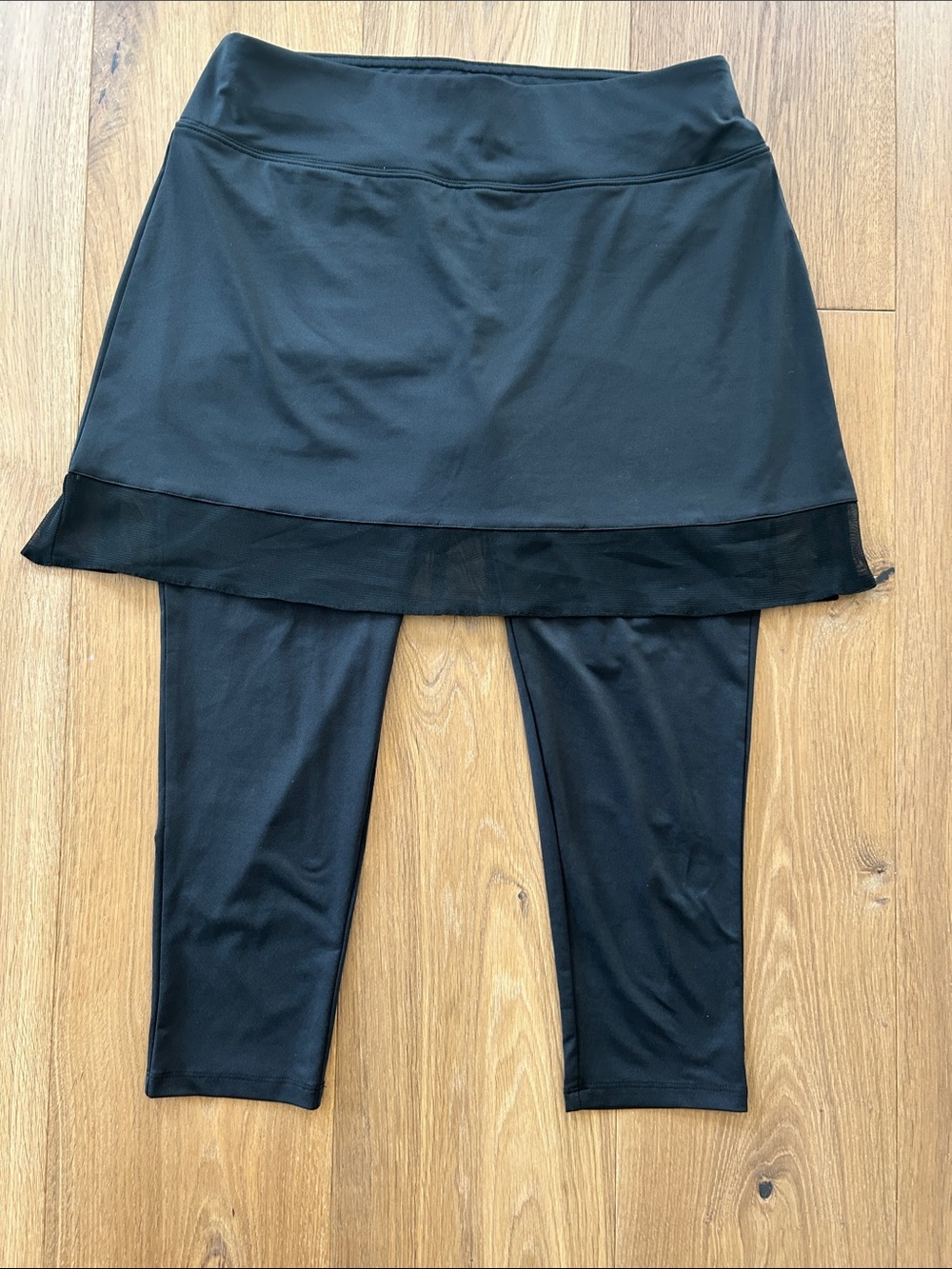SanSoleil Women's SolCool Black Skirted Capri Leggings Size S
